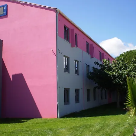 Hotel Kyriad Montpellier Aeroport - Parc Expo 3*