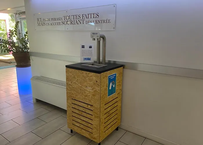 Hotel Kyriad Montpellier Aeroport - Parc Expo 3*