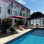 מלון Kyriad Montpellier Aeroport - Parc Expo מוגויו