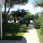 מלון Kyriad Montpellier Aeroport - Parc Expo מוגויו