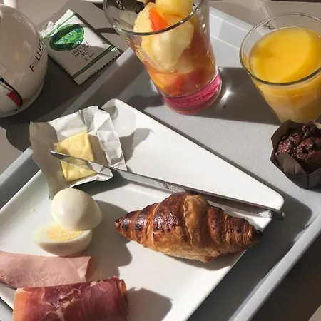 Kyriad Montpellier Aeroport - Parc Expo Hotel 3*