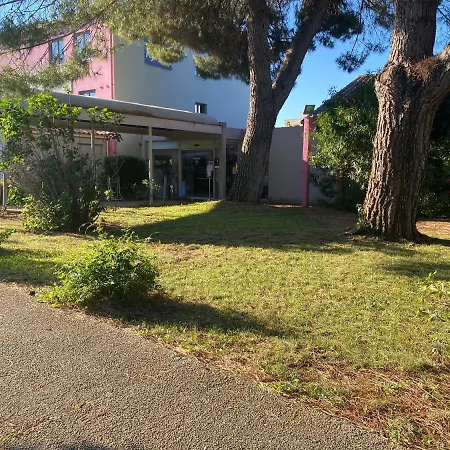 Kyriad Montpellier Aeroport - Parc Expo Hotel 3*