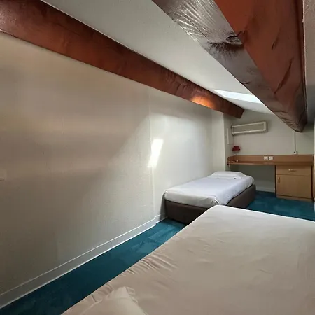 Hotel Kyriad Montpellier Aéroport - Gare Sud De France Mauguio