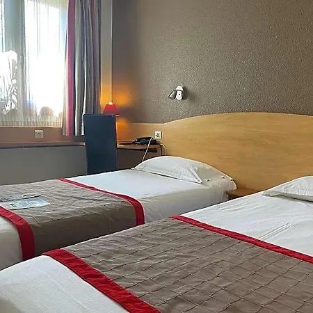Kyriad Montpellier Aeroport - Parc Expo 3*