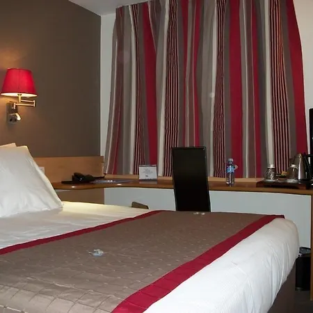 Hotel Kyriad Montpellier Aéroport - Gare Sud De France 3*