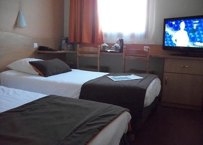 Otel Kyriad Montpellier Aeroport - Parc Expo Mauguio