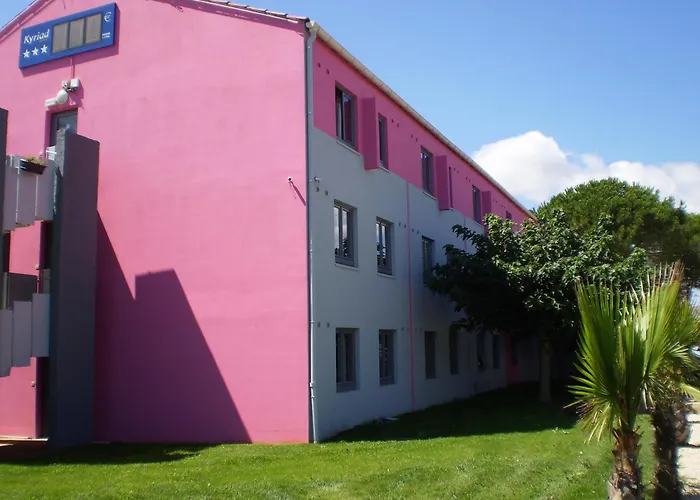 ホテル Kyriad Montpellier Aeroport - Parc Expo 3*