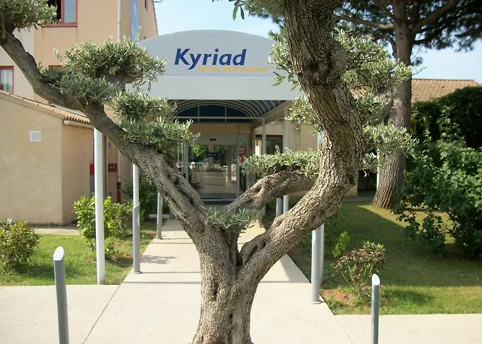 Kyriad Montpellier Aeroport - Parc Expo Отель